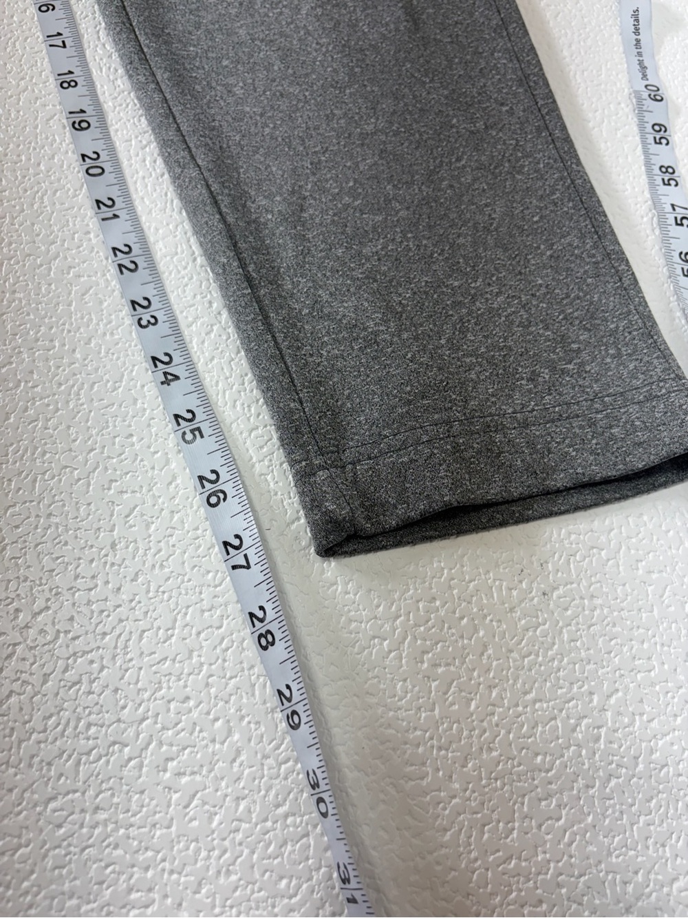 Nike Men’s Gray Heather Jogger Pants with Black Swoosh 3626 - Picture 9 of 10